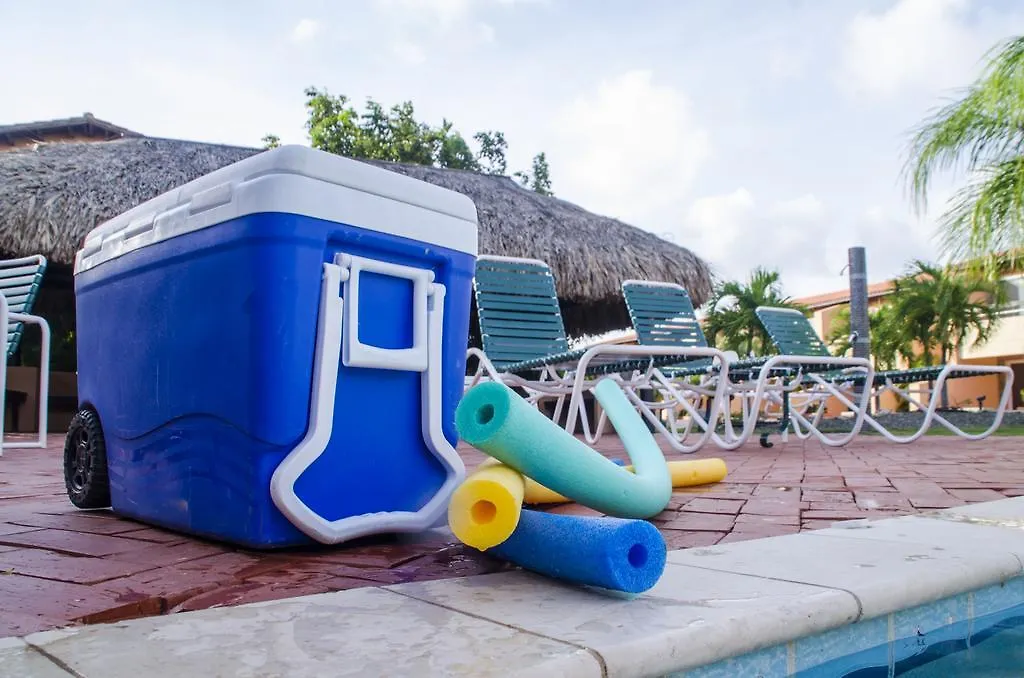Family-Flexication-Friendly Villa, Few Steps From Eagle Beach Palm Beach